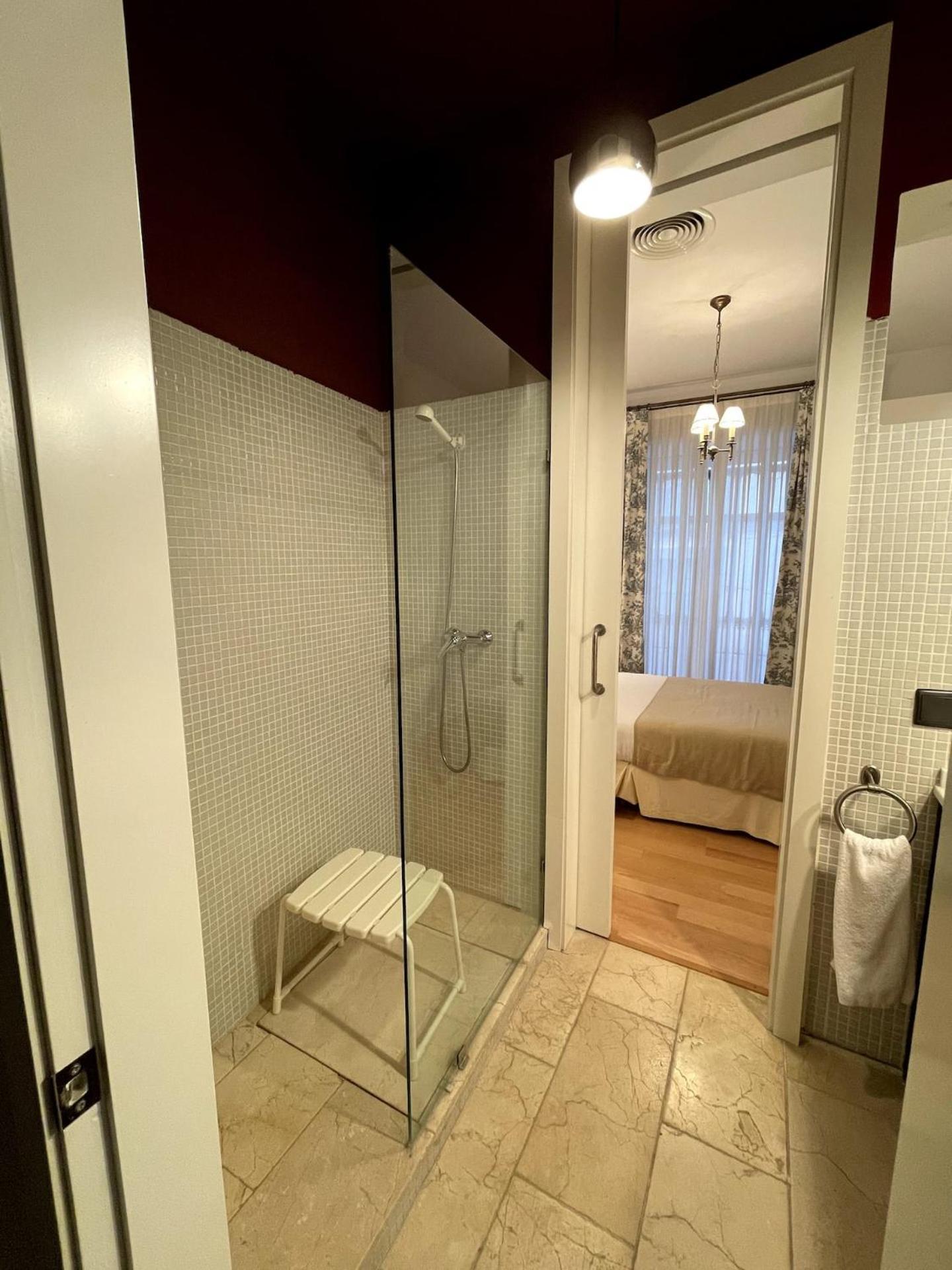 Komodo Sierpes: Bright & Classy Central Apartment Sevilla Bagian luar foto